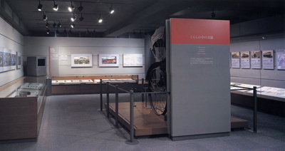 世界の生活文化 交通コーナー展示風景