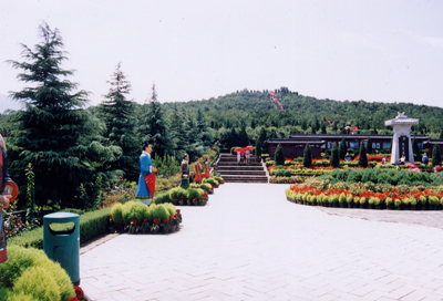 秦始皇帝陵(2002年8月撮影)